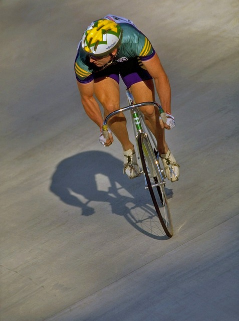 返欧冠而努 返欧冠而努